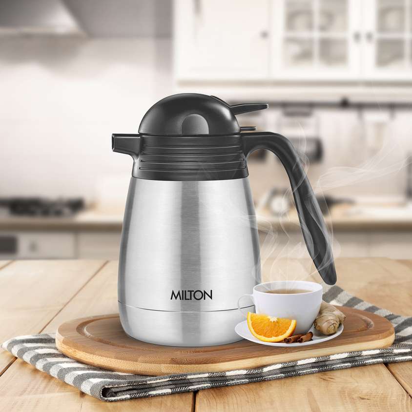 Milton Carafe 600 Stainless Steel Double Walled Vacuum Insulated Flask with Lid and Handle, 600 ml, Coffee/Tea Carafe Heat & Cold Retention, Leak Proof, Rust Free, Easy to Carry