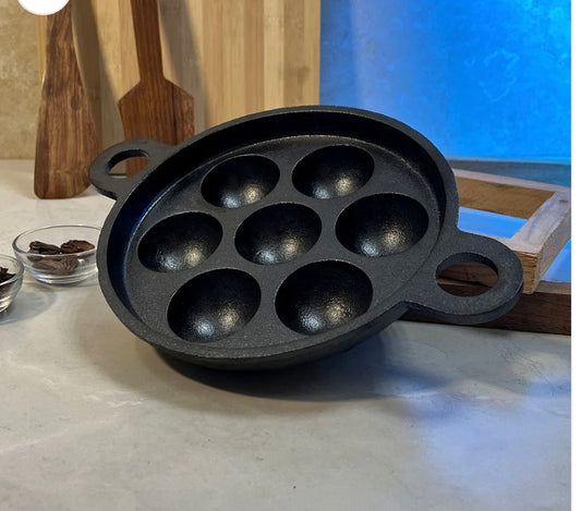 Cast Iron Paddu Appe Maker (7 Cavity) Premium Cast Iron 7 Cavity Paniyaram Paddu Maker Pre-Seasoned